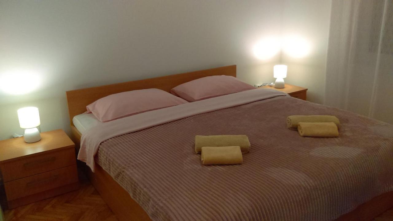 Apartman Borna Starigrad Paklenica Exteriér fotografie